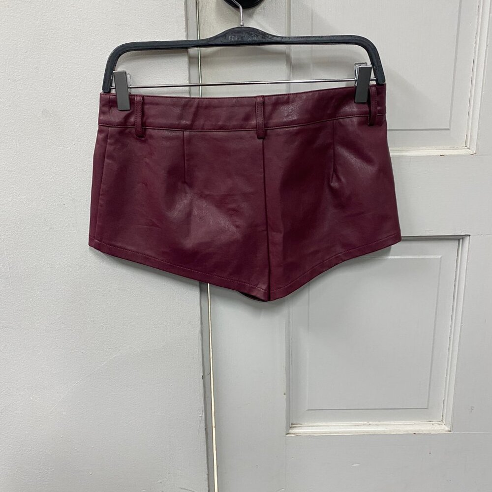 Edikted Melaney Faux Burgundy Leather Micro Shorts - Picture 4 of 5